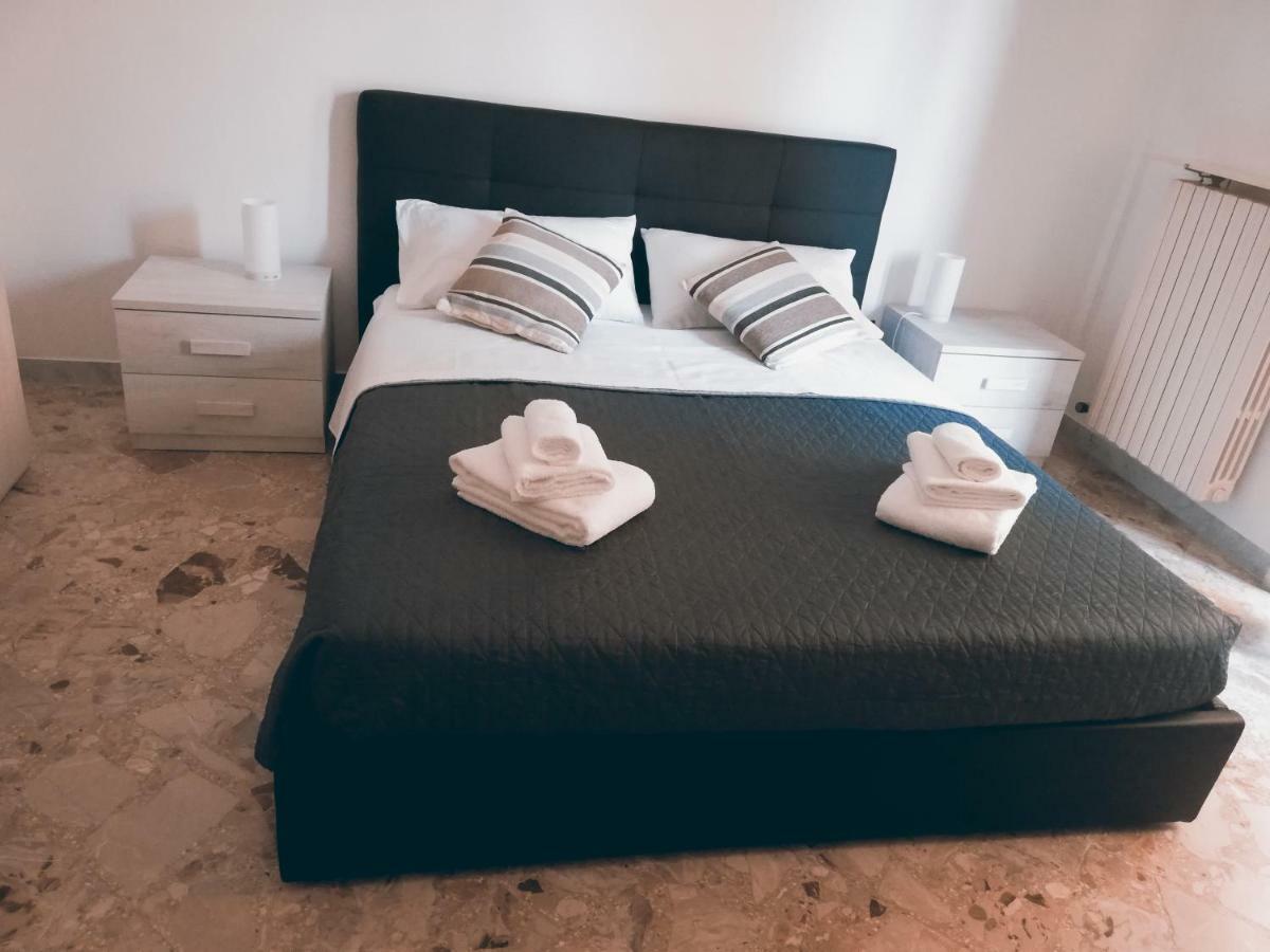 Rosita Rooms Lecce Esterno foto